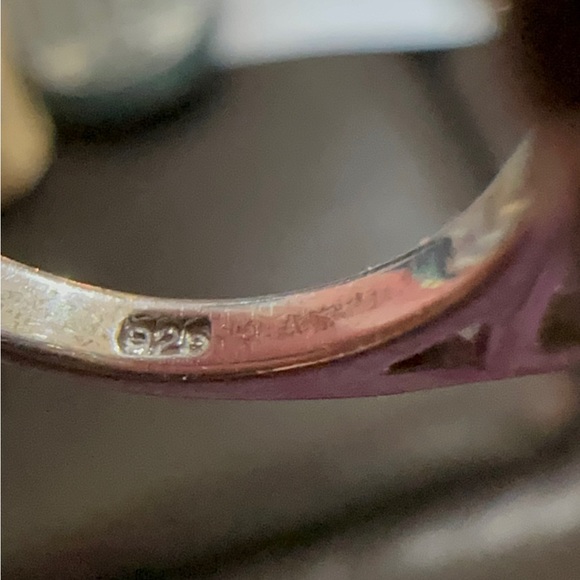 Onyx and diamond sterling silver ring. Size 7.5 - Picture 8 of 12